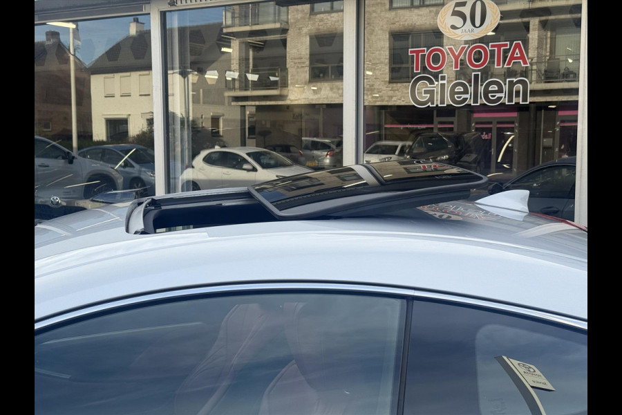 Lexus RC 300h F Sport Line | Schuifdak, Parkeersensoren, Stoelventilatie + verwarming, Leer, Dodehoekherkenning, Navigatie