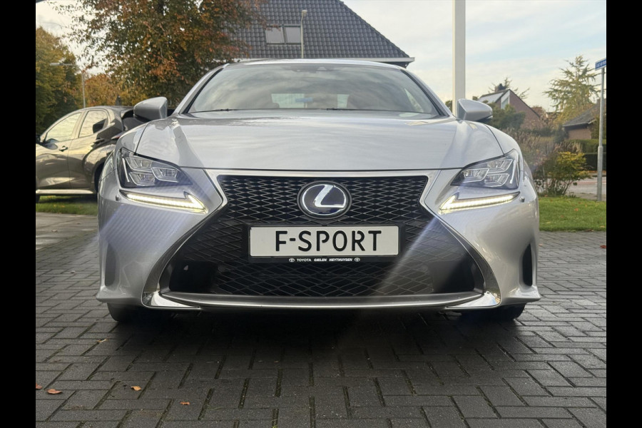 Lexus RC 300h F Sport Line | Schuifdak, Parkeersensoren, Stoelventilatie + verwarming, Leer, Dodehoekherkenning, Navigatie