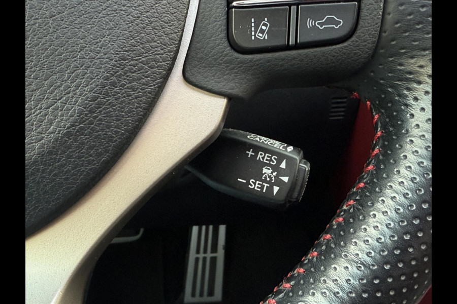 Lexus RC 300h F Sport Line | Schuifdak, Parkeersensoren, Stoelventilatie + verwarming, Leer, Dodehoekherkenning, Navigatie