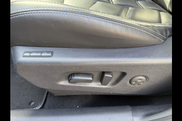 Nissan QASHQAI BWJ 2019 | 1.2 116PK Tekna + | TREKHAAK | LUXURY LEER | CLIMA |PANO | NAVI | CAMERA | PDC 2X | 19'' LMV