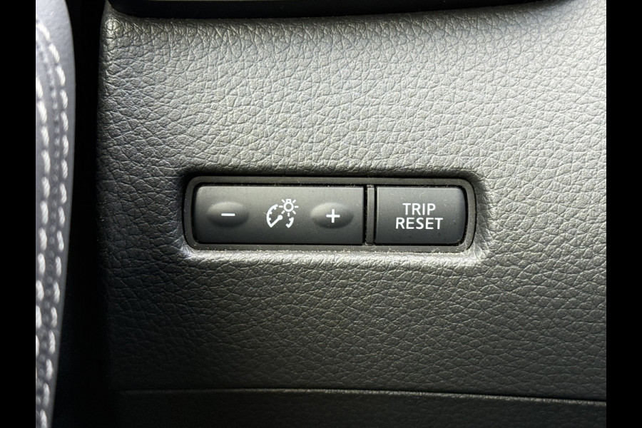 Nissan QASHQAI BWJ 2019 | 1.2 116PK Tekna + | TREKHAAK | LUXURY LEER | CLIMA |PANO | NAVI | CAMERA | PDC 2X | 19'' LMV