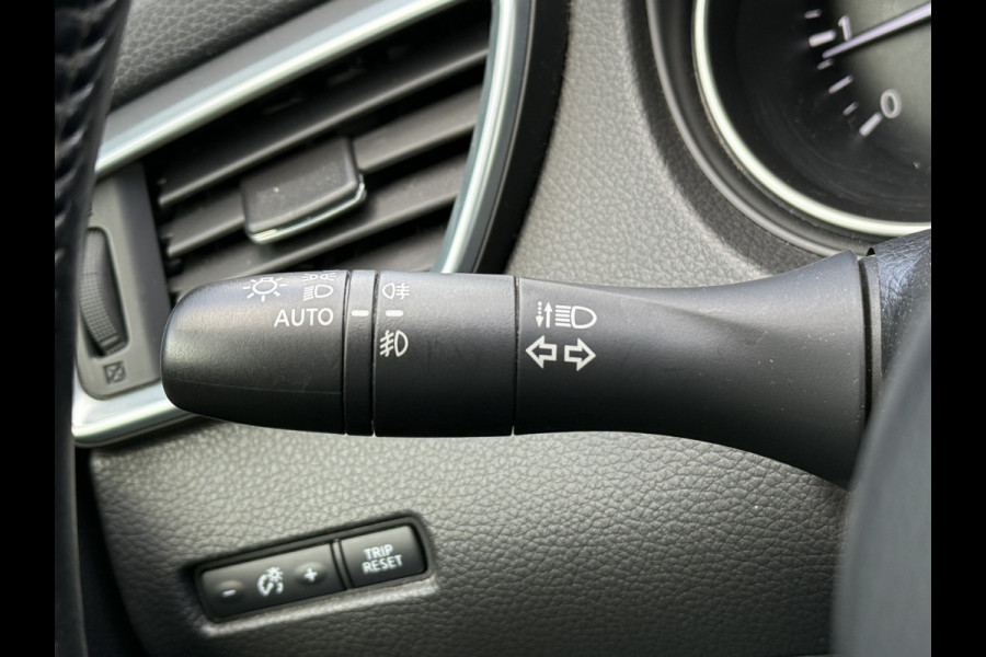 Nissan QASHQAI BWJ 2019 | 1.2 116PK Tekna + | TREKHAAK | LUXURY LEER | CLIMA |PANO | NAVI | CAMERA | PDC 2X | 19'' LMV