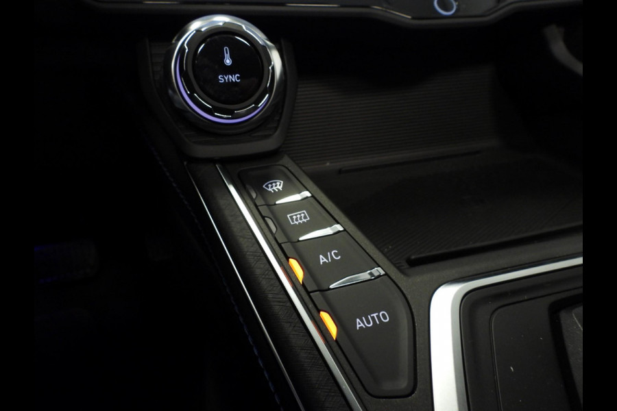 Lynk & Co 01 1.5 PHEV !NIEUW! NAVI/STUURVERW/SCHUIFDAK/LED/20"LMV! Lynk & Co 01 1.5 PHEV !NIEUW! NAVI/STUURVERW/SCHUIFDAK/LED/20"LMV!