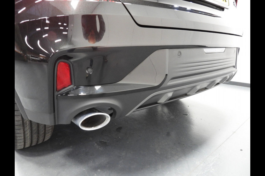 Lynk & Co 01 1.5 PHEV !NIEUW! NAVI/STUURVERW/SCHUIFDAK/LED/20"LMV! Lynk & Co 01 1.5 PHEV !NIEUW! NAVI/STUURVERW/SCHUIFDAK/LED/20"LMV!