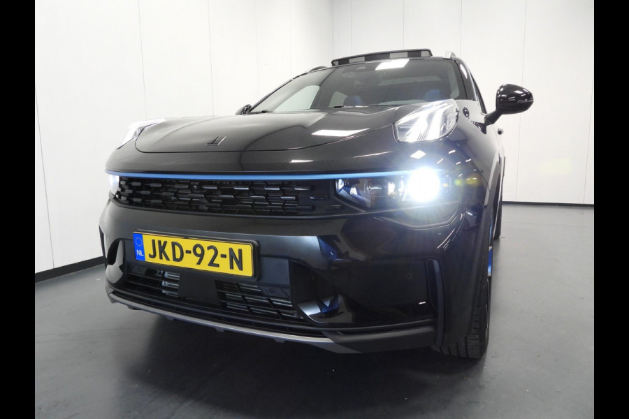 Lynk & Co 01 1.5 PHEV !NIEUW! NAVI/STUURVERW/SCHUIFDAK/LED/20"LMV! Lynk & Co 01 1.5 PHEV !NIEUW! NAVI/STUURVERW/SCHUIFDAK/LED/20"LMV!