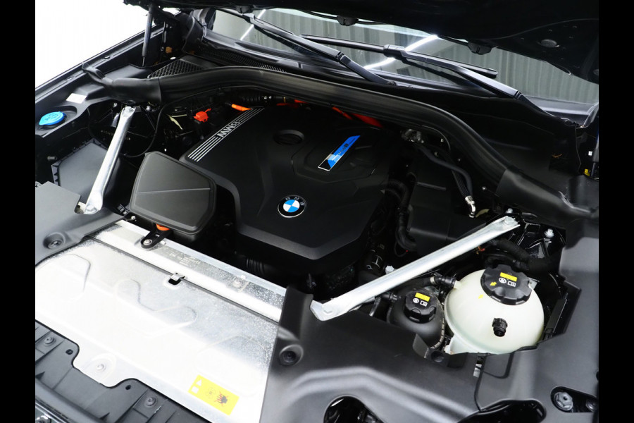 BMW X3 xDrive30e LCI 292PK | Leder | Sportstoelen | Zwarte Hemel | Camera | DAB | Carplay BMW X3 xDrive30e LCI 292PK | Leder | Sportstoelen | Zwarte Hemel | Camera | DAB | Carplay