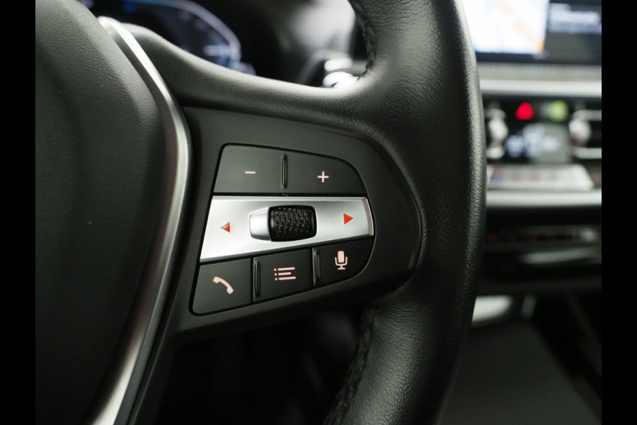 BMW X3 xDrive30e LCI 292PK | Leder | Sportstoelen | Zwarte Hemel | Camera | DAB | Carplay BMW X3 xDrive30e LCI 292PK | Leder | Sportstoelen | Zwarte Hemel | Camera | DAB | Carplay