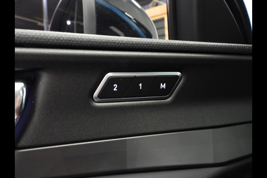 Lynk & Co 01 1.5 PHEV !NIEUW! NAVI/STUURVERW/SCHUIFDAK/LED/20"LMV! Lynk & Co 01 1.5 PHEV !NIEUW! NAVI/STUURVERW/SCHUIFDAK/LED/20"LMV!