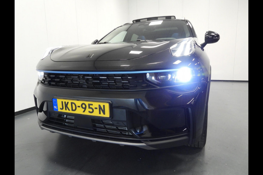 Lynk & Co 01 1.5 PHEV !NIEUW! NAVI/STUURVERW/SCHUIFDAK/LED/20"LMV! Lynk & Co 01 1.5 PHEV !NIEUW! NAVI/STUURVERW/SCHUIFDAK/LED/20"LMV!
