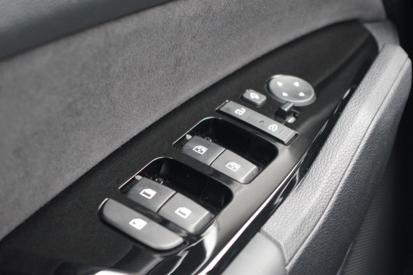 Kia Sportage 1.6 T-GDi MHEV 4WD GT-Line Edition, 4X4, 360 Camera, 4 x Stoelverwarming, Keyless Kia Sportage 1.6 T-GDi MHEV 4WD GT-Line Edition, 4X4, 360 Camera, 4 x Stoelverwarming, Keyless