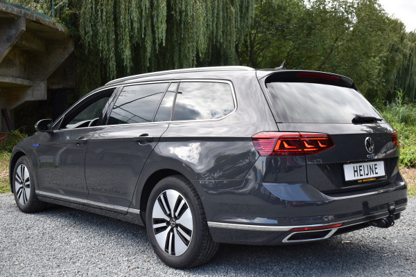 Volkswagen Passat Variant 218PK DSG HYBRID GTE BUSINESS LEDER/CAMERA/TREKHAAK/IQ-LIGHT