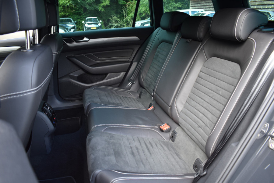 Volkswagen Passat Variant 218PK DSG HYBRID GTE BUSINESS LEDER/CAMERA/TREKHAAK/IQ-LIGHT