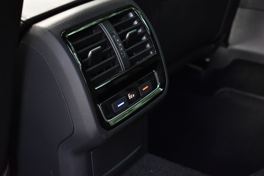 Volkswagen Passat Variant 218PK DSG HYBRID GTE BUSINESS LEDER/CAMERA/TREKHAAK/IQ-LIGHT