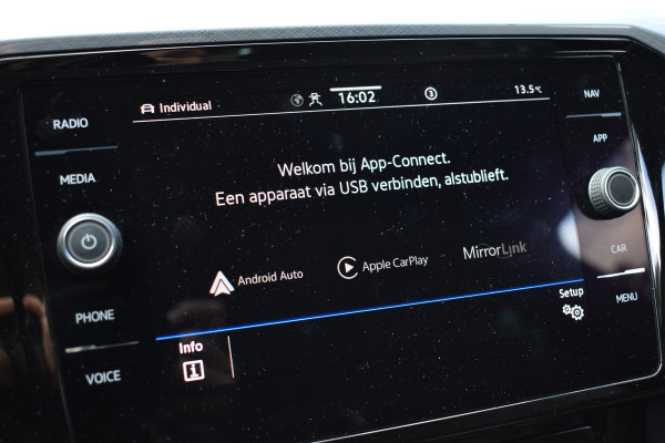 Volkswagen Passat Variant 218PK DSG HYBRID GTE BUSINESS LEDER/CAMERA/TREKHAAK/IQ-LIGHT