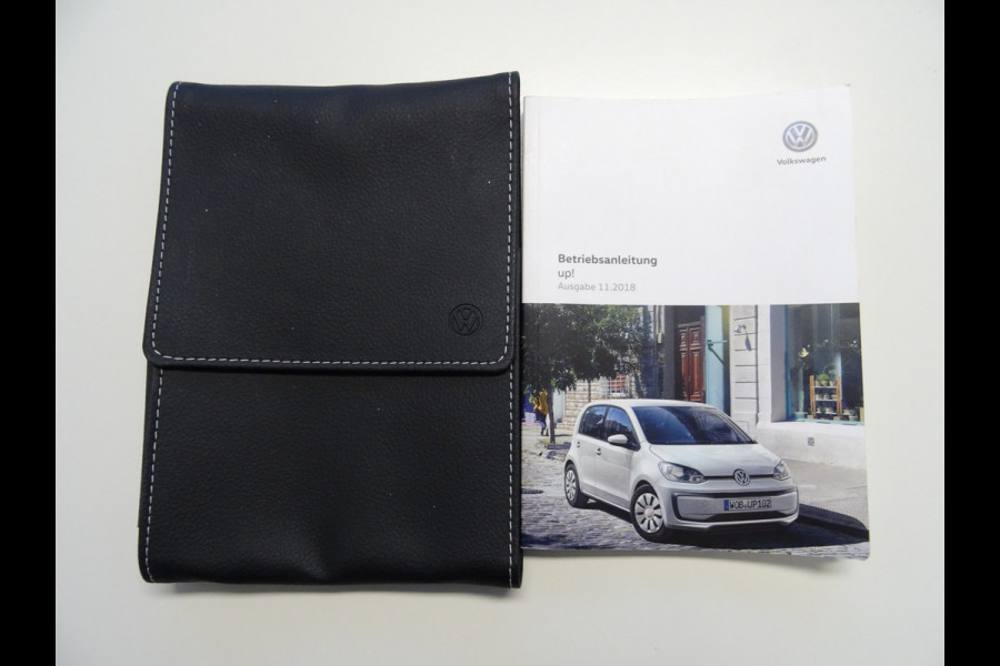 Volkswagen up! 1.0 TSI GTI * PDC * STOELVERW. * CITY SAFETY !! Volkswagen up! 1.0 TSI GTI * PDC * STOELVERW. * CITY SAFETY !!