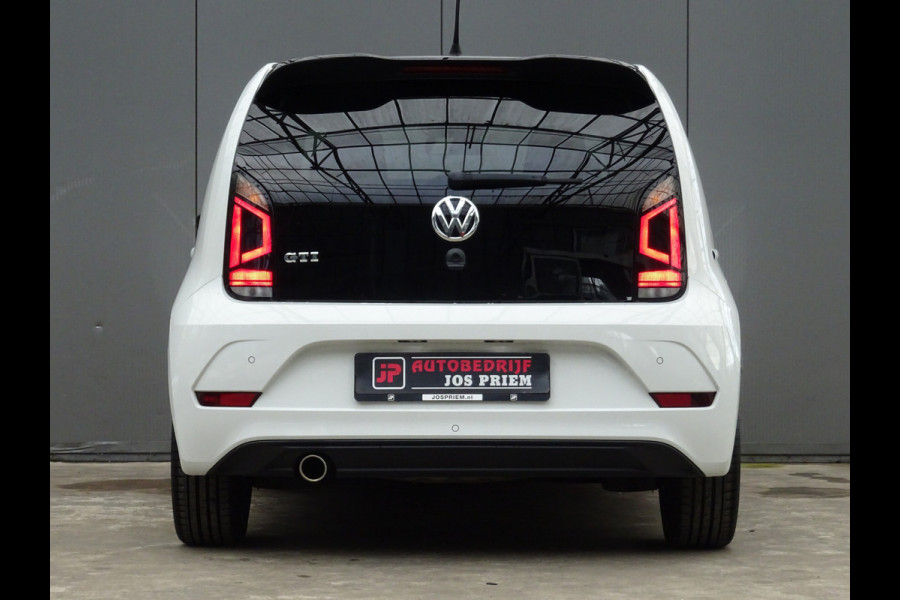 Volkswagen up! 1.0 TSI GTI * PDC * STOELVERW. * CITY SAFETY !! Volkswagen up! 1.0 TSI GTI * PDC * STOELVERW. * CITY SAFETY !!
