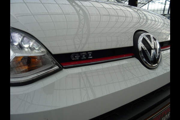 Volkswagen up! 1.0 TSI GTI * PDC * STOELVERW. * CITY SAFETY !! Volkswagen up! 1.0 TSI GTI * PDC * STOELVERW. * CITY SAFETY !!