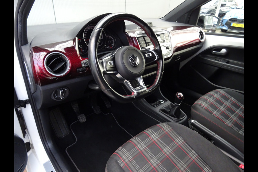 Volkswagen up! 1.0 TSI GTI * PDC * STOELVERW. * CITY SAFETY !! Volkswagen up! 1.0 TSI GTI * PDC * STOELVERW. * CITY SAFETY !!