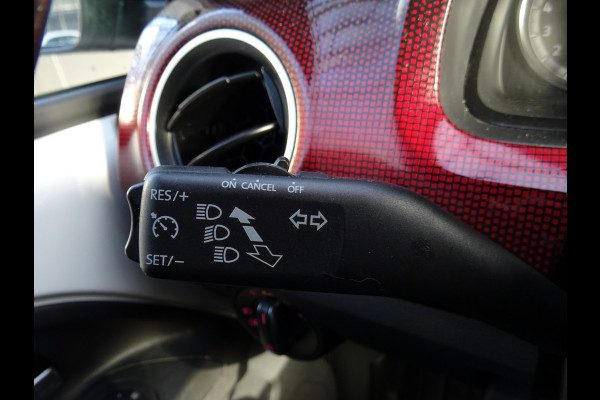 Volkswagen up! 1.0 TSI GTI * PDC * STOELVERW. * CITY SAFETY !! Volkswagen up! 1.0 TSI GTI * PDC * STOELVERW. * CITY SAFETY !!