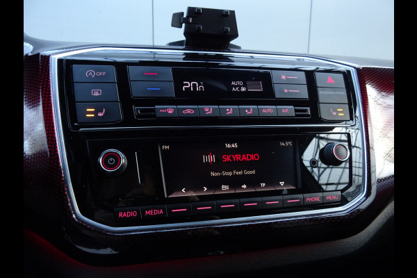 Volkswagen up! 1.0 TSI GTI * PDC * STOELVERW. * CITY SAFETY !! Volkswagen up! 1.0 TSI GTI * PDC * STOELVERW. * CITY SAFETY !!