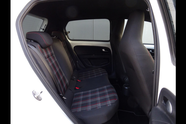 Volkswagen up! 1.0 TSI GTI * PDC * STOELVERW. * CITY SAFETY !! Volkswagen up! 1.0 TSI GTI * PDC * STOELVERW. * CITY SAFETY !!