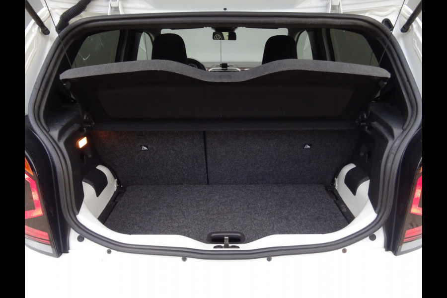 Volkswagen up! 1.0 TSI GTI * PDC * STOELVERW. * CITY SAFETY !! Volkswagen up! 1.0 TSI GTI * PDC * STOELVERW. * CITY SAFETY !!