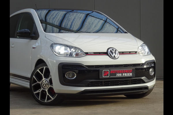 Volkswagen up! 1.0 TSI GTI * PDC * STOELVERW. * CITY SAFETY !! Volkswagen up! 1.0 TSI GTI * PDC * STOELVERW. * CITY SAFETY !!