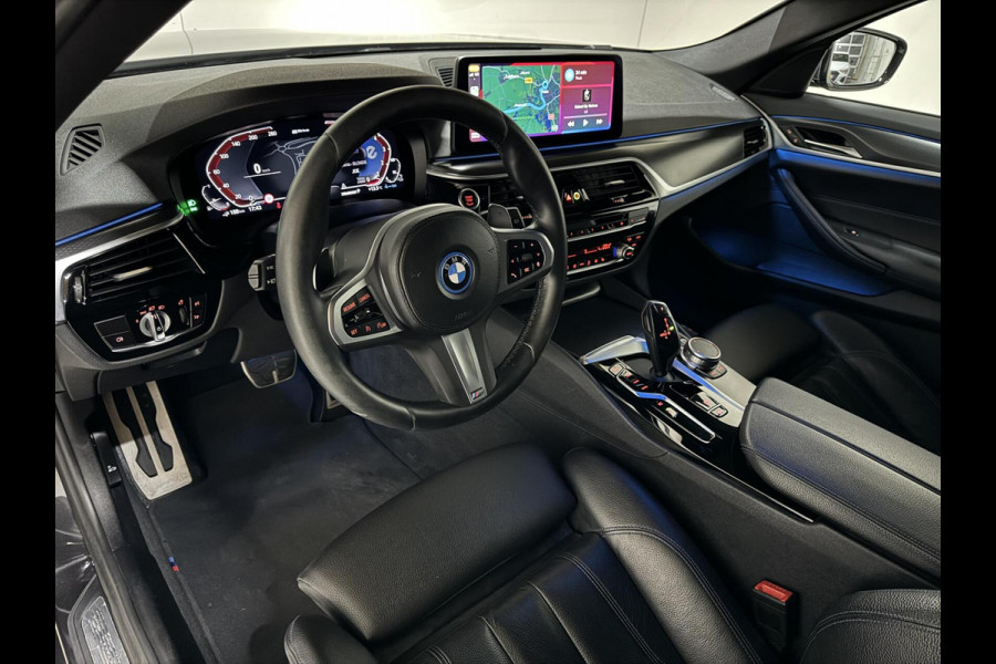 BMW 5 Serie Touring 530e M-Sport Pano Sfeer Leder Carplay Trekh.