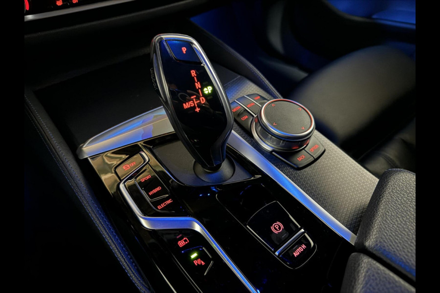 BMW 5 Serie Touring 530e M-Sport Pano Sfeer Leder Carplay Trekh.
