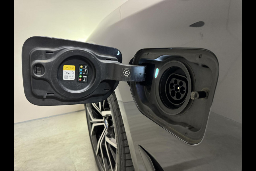 BMW 5 Serie Touring 530e M-Sport Pano Sfeer Leder Carplay Trekh.