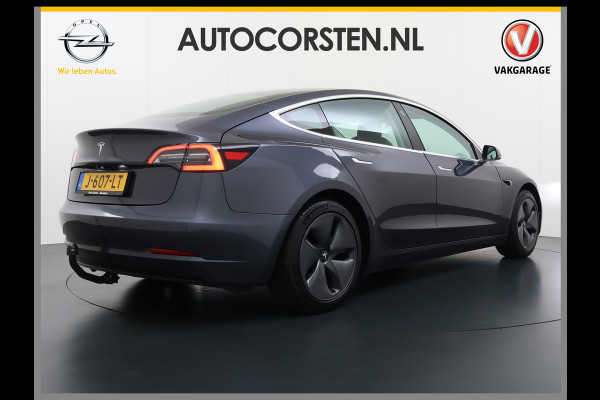 Tesla Model 3 RWD SR+ 60kWh 325PK SOH 88% Trekhaak 1.000KG Trekgewicht Lmv AutoPilot Leder PanoDak Adaptive-Cruise Lmv Camera's Elektr.-Stuur+ Navi LED ACC DAB Voorverwarmen interieur via App Keyless via Telefoonsleutel One-Pedal-Drive 1e Eigenaar Origineel Nederlandse Auto tot 11kw laden thuis! 1.584kg licht! Accu garantie 160.000km/28-09-2028 Tesla Model 3 RWD SR+ 60kWh 325PK SOH 88% Trekhaak 1.000KG Trekgewicht Lmv AutoPilot Leder PanoDak Adaptive-Cruise Lmv Camera's Elektr.-Stuur+ Navi LED ACC DAB Voorverwarmen interieur via App Keyless via Telefoonsleutel One-Pedal-Drive 1e Eigenaar Origineel Nederlandse Auto tot 11kw laden thuis! 1.584kg licht! Accu garantie 160.000km/28-09-2028