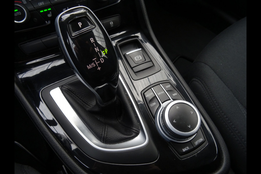 BMW 2 Serie Gran Tourer 218i 7p. Business Edition * HEAD-UP * CARPLAY * VOLLE TANK !! BMW 2 Serie Gran Tourer 218i 7p. Business Edition * HEAD-UP * CARPLAY * VOLLE TANK !!