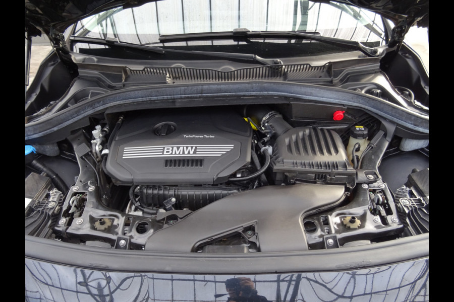 BMW 2 Serie Gran Tourer 218i 7p. Business Edition * HEAD-UP * CARPLAY * VOLLE TANK !! BMW 2 Serie Gran Tourer 218i 7p. Business Edition * HEAD-UP * CARPLAY * VOLLE TANK !!