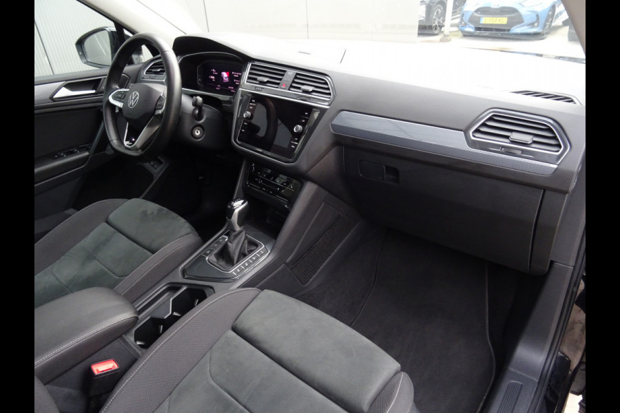 Volkswagen Tiguan 1.4 TSI eHybrid Business+ * PANORAMADAK * 19 INCH * CARPLAY !!