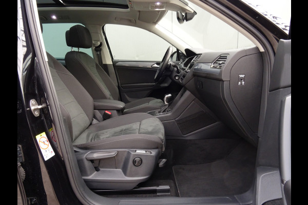 Volkswagen Tiguan 1.4 TSI eHybrid Business+ * PANORAMADAK * 19 INCH * CARPLAY !!