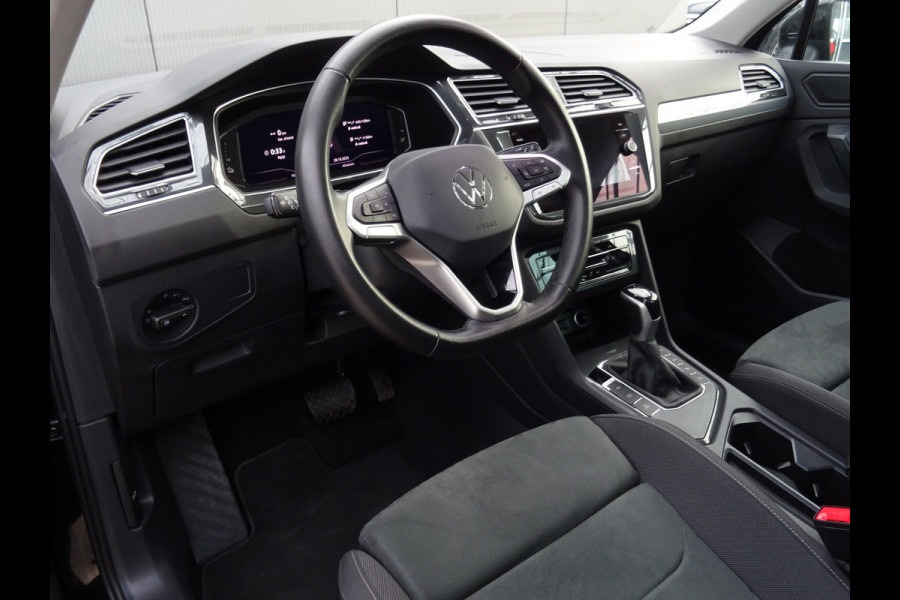 Volkswagen Tiguan 1.4 TSI eHybrid Business+ * PANORAMADAK * 19 INCH * CARPLAY !!