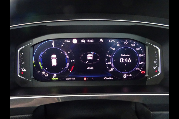 Volkswagen Tiguan 1.4 TSI eHybrid Business+ * PANORAMADAK * 19 INCH * CARPLAY !!