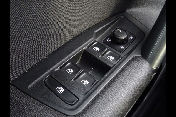 Volkswagen Tiguan 1.4 TSI eHybrid Business+ * PANORAMADAK * 19 INCH * CARPLAY !!