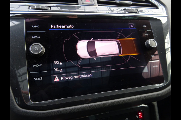 Volkswagen Tiguan 1.4 TSI eHybrid Business+ * PANORAMADAK * 19 INCH * CARPLAY !!