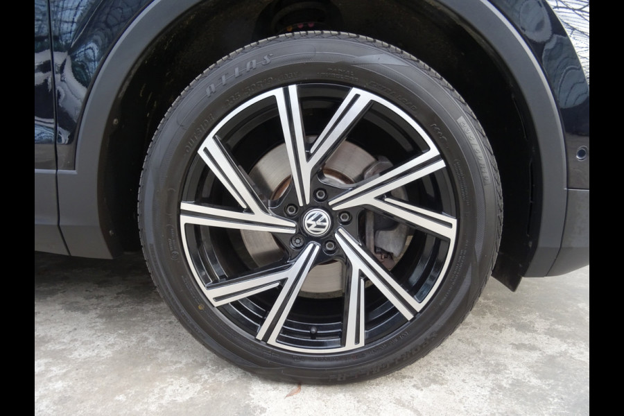 Volkswagen Tiguan 1.4 TSI eHybrid Business+ * PANORAMADAK * 19 INCH * CARPLAY !!