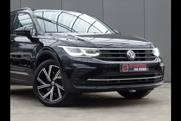 Volkswagen Tiguan 1.4 TSI eHybrid Business+ * PANORAMADAK * 19 INCH * CARPLAY !!