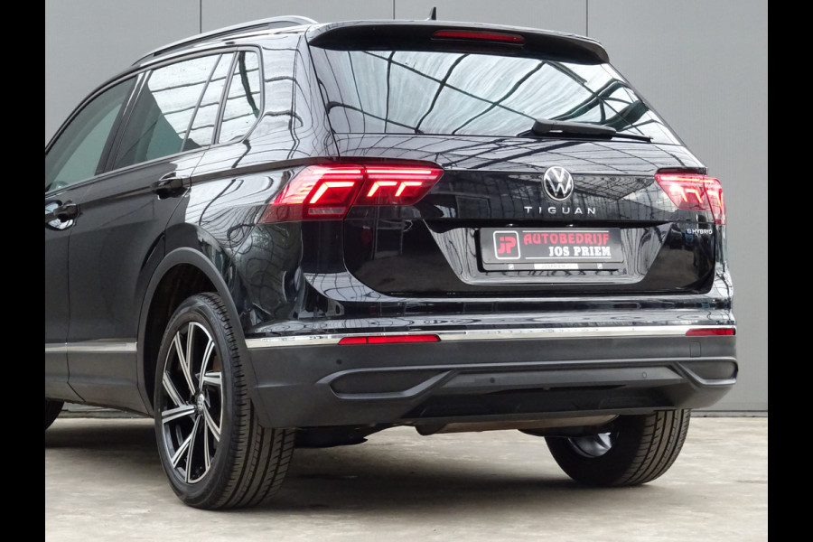 Volkswagen Tiguan 1.4 TSI eHybrid Business+ * PANORAMADAK * 19 INCH * CARPLAY !!
