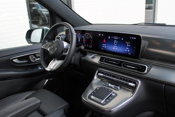Mercedes-Benz V-Klasse 300d / Exclusive / DC / Luchtvering / Panorama / 2x Elec Schuifd / 360 Cam / Burmester / Vol Opties / NIEUW!! Mercedes-Benz V-Klasse 300d / Exclusive / DC / Luchtvering / Panorama / 2x Elec Schuifd / 360 Cam / Burmester / Vol Opties / NIEUW!!