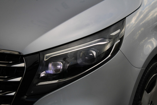 Mercedes-Benz V-Klasse 300d / Exclusive / DC / Luchtvering / Panorama / 2x Elec Schuifd / 360 Cam / Burmester / Vol Opties / NIEUW!! Mercedes-Benz V-Klasse 300d / Exclusive / DC / Luchtvering / Panorama / 2x Elec Schuifd / 360 Cam / Burmester / Vol Opties / NIEUW!!