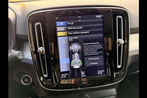 Volvo XC40 1.5 T4 Recharge R-Design Automaat | Panoramadak | LED verlichting | Sportstoelen leer | DAB | Apple CarPlay | 360 graden camera