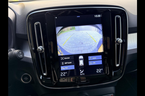 Volvo XC40 1.5 T4 Recharge R-Design Automaat | Panoramadak | LED verlichting | Sportstoelen leer | DAB | Apple CarPlay | 360 graden camera