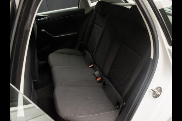 Volkswagen Polo 1.0 TSI Sport (APPLE CARPLAY,NAVI,CRUISE,PDC,CAMERA,SPORTSTOELEN,GETINT,CLIMATE,NETTESTAAT) Volkswagen Polo 1.0 TSI Sport (APPLE CARPLAY,NAVI,CRUISE,PDC,CAMERA,SPORTSTOELEN,GETINT,CLIMATE,NETTESTAAT)