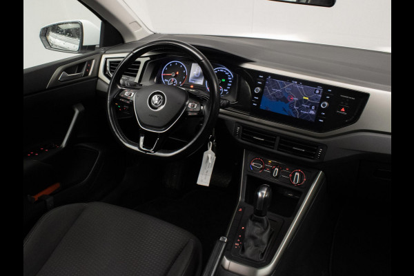 Volkswagen Polo 1.0 TSI Sport (APPLE CARPLAY,NAVI,CRUISE,PDC,CAMERA,SPORTSTOELEN,GETINT,CLIMATE,NETTESTAAT) Volkswagen Polo 1.0 TSI Sport (APPLE CARPLAY,NAVI,CRUISE,PDC,CAMERA,SPORTSTOELEN,GETINT,CLIMATE,NETTESTAAT)
