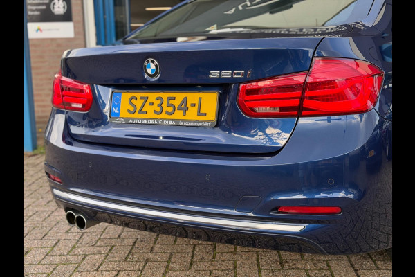 BMW 3-serie 320i Luxury Edition Individual 2018 NAVI LEDER!