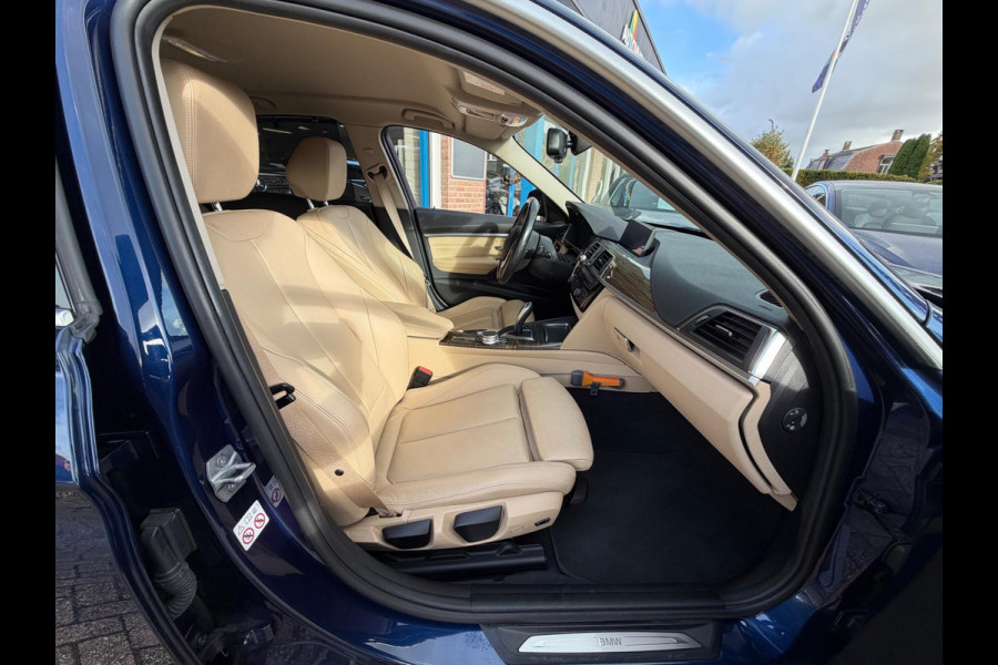 BMW 3-serie 320i Luxury Edition Individual 2018 NAVI LEDER!